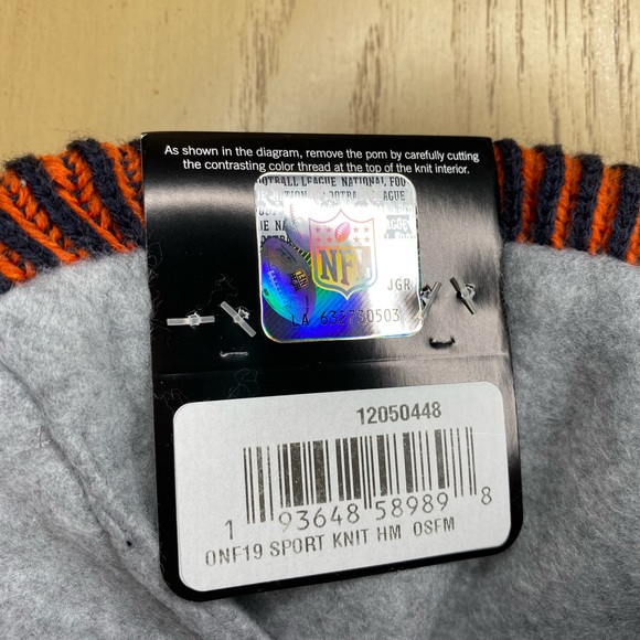 Chicago Bears Knit Hat New Era 2019 Sports On Field Sideline Home NFL NEW OSFM - Picture 6 of 6
